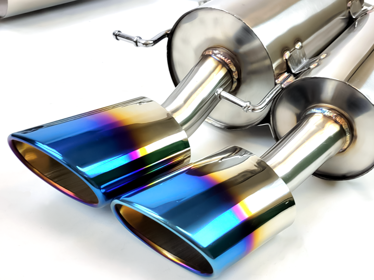 2006-2010 BMW M5 (E60) Dual Muffler Axle Back Exhaust System with Burnt Tips