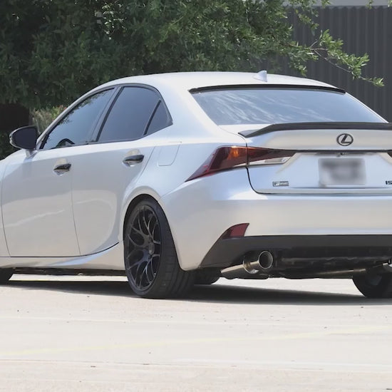 2016-2017 Lexus IS200T static revving