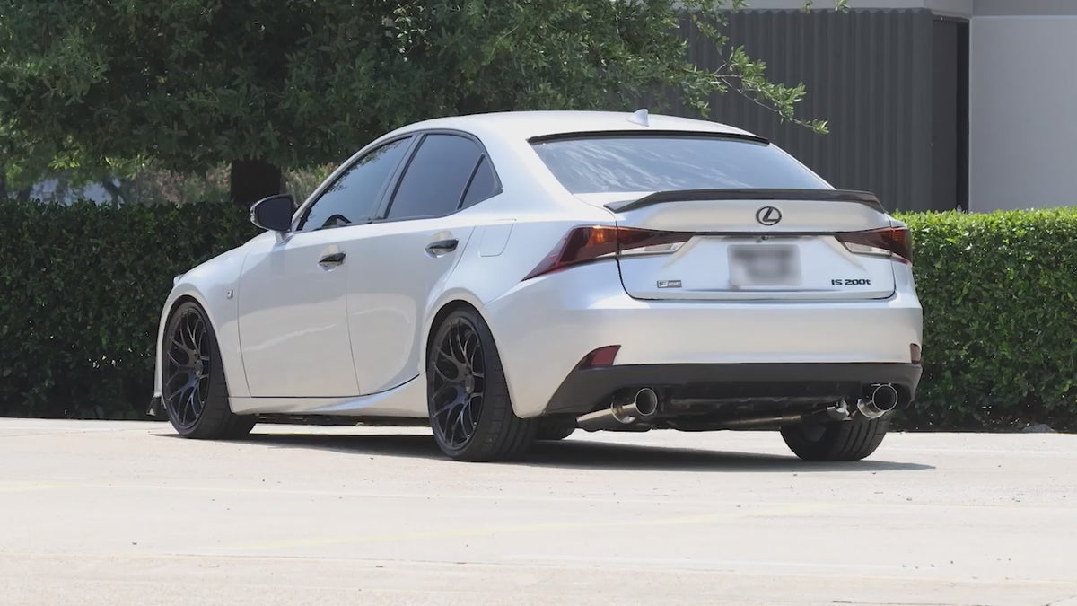 2016-2017 Lexus IS200T static revving