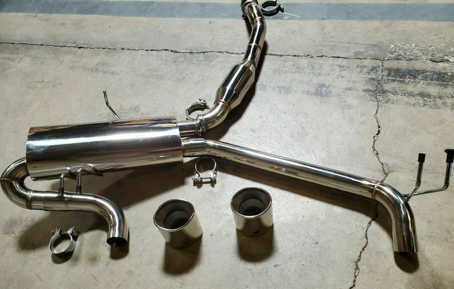 S2000 Honda 00-09 AP1 AP2 CR Exhaust Single Muffler Catback Dual Tip